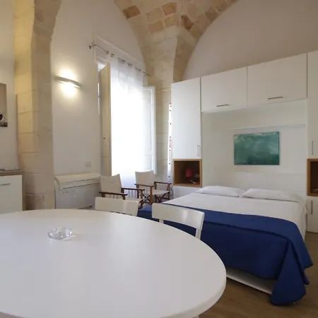 Apartment Goodstay Al 14 *