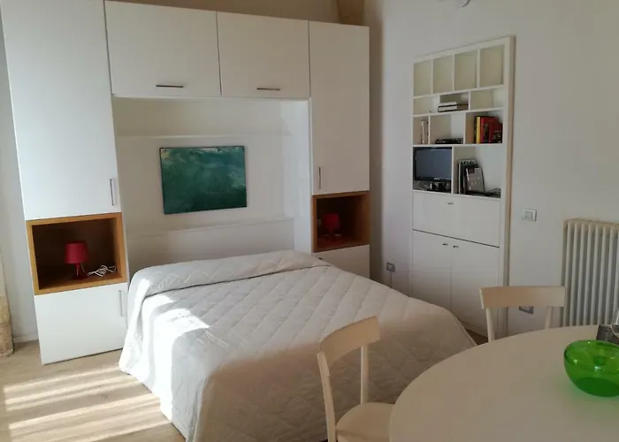 Goodstay Al 14 * לצ'ה